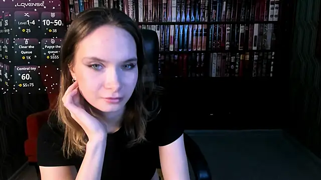 Snapshot of LinaVolberg chatting on November 30, 2025, 12:53 pm LinaVolberg online show from November 30, 2025, 12:53 pm