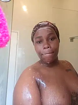 Snapshot of curvycloe1 chatting on February 20, 2025, 9:00 am curvycloe1 online show from February 20, 2025, 9:00 am