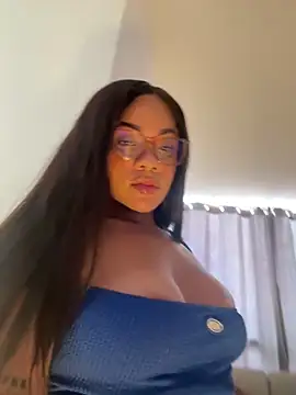 ashley Tompson1 online show from April 25, 2026, 12:41 pm