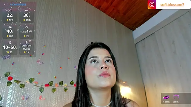 Snapshot of Sofi_Blossom chatting on July 10, 2026, 9:06 pm Sofi Blossom online show from July 10, 2026, 9:06 pm