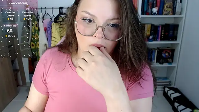 Gabiwaifu online show from September 24, 2025, 2:37 am