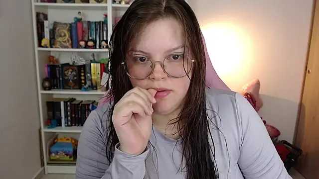 Snapshot of Gabiwaifu chatting on June 7, 2026, 5:38 pm Gabiwaifu online show from June 7, 2026, 5:38 pm