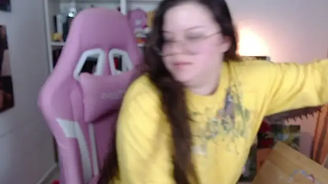 Snapshot of Gabiwaifu chatting on July 24, 2026, 2:31 am Gabiwaifu online show from July 24, 2026, 2:31 am