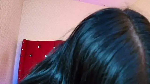 Snapshot of AnnaliOlsenX chatting on May 6, 2026, 5:51 pm AnnaliOlsenX online show from May 6, 2026, 5:51 pm
