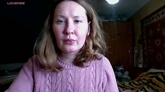 Snapshot of AnnaXLovers chatting on December 10, 2024, 2:28 pm AnnaXLovers online show from December 10, 2024, 2:28 pm