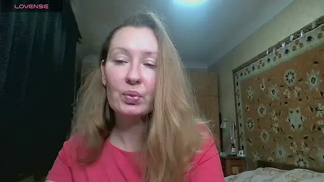 Snapshot of AnnaXLovers chatting on November 28, 2025, 8:50 am AnnaXLovers online show from November 28, 2025, 8:50 am