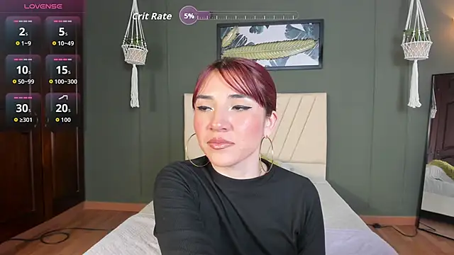 LILA ELLIOT online show from February 3, 2026, 8:25 pm