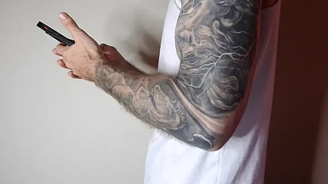 Snapshot of Kenner_fox77 chatting on February 26, 2025, 7:27 pm Kenner fox77 online show from February 26, 2025, 7:27 pm