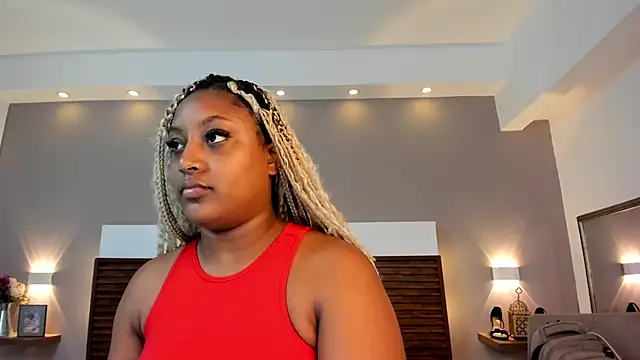 Adelehottman online show from June 17, 2026, 8:43 pm