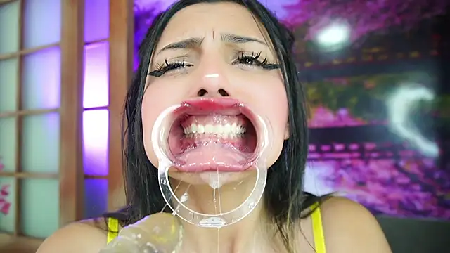 Snapshot of miss_lizith chatting on February 25, 2025, 2:33 pm miss lizith online show from February 25, 2025, 2:33 pm