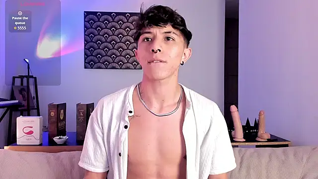 Snapshot of im__thomass chatting on November 13, 2025, 10:52 pm im thomass online show from November 13, 2025, 10:52 pm