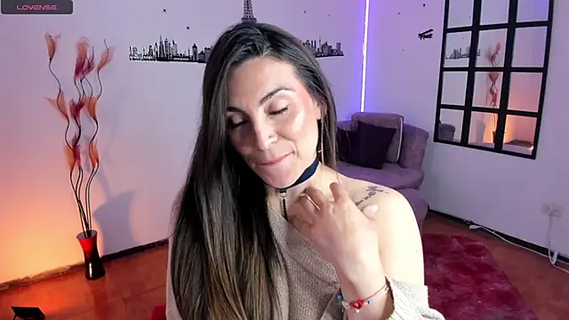 Snapshot of Elizabeth_taylor_b chatting on February 11, 2025, 9:25 pm Elizabeth taylor b online show from February 11, 2025, 9:25 pm