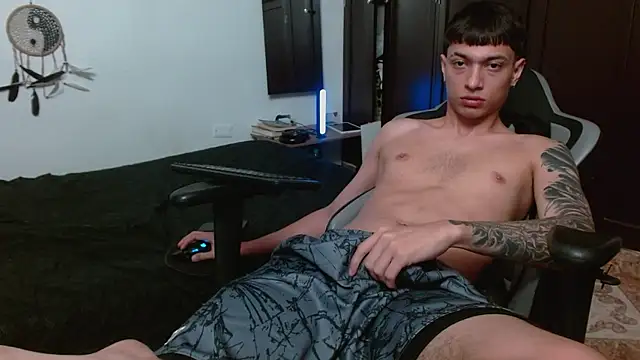 aaron blug online show from September 30, 2025, 12:15 am