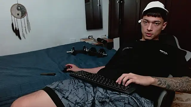 aaron blug online show from February 6, 2026, 10:46 pm