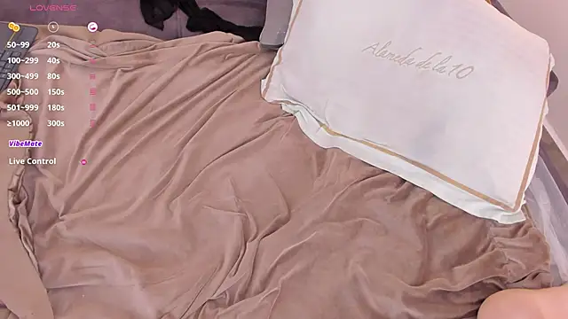 Snapshot of _huge_boobs_ebony chatting on March 18, 2025, 1:43 am huge boobs ebony online show from March 18, 2025, 1:43 am