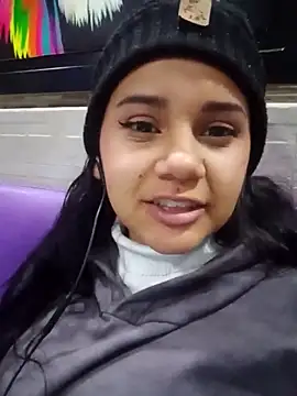 Snapshot of _Miaaleon chatting on February 27, 2025, 10:42 pm Miaaleon online show from February 27, 2025, 10:42 pm