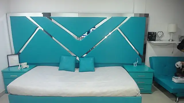 Snapshot of _Miaaleon chatting on March 13, 2025, 7:17 pm Miaaleon online show from March 13, 2025, 7:17 pm