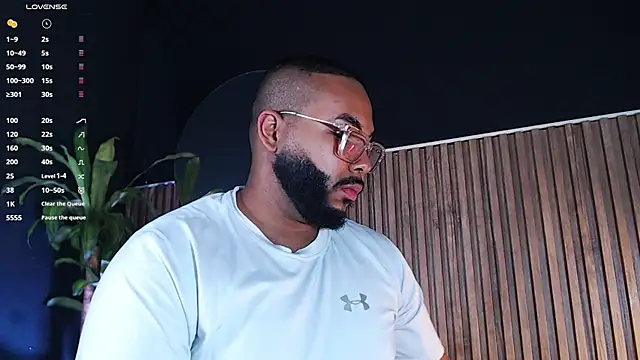 Snapshot of DilanJonnes_ chatting on December 29, 2024, 12:09 am DilanJonnes online show from December 29, 2024, 12:09 am