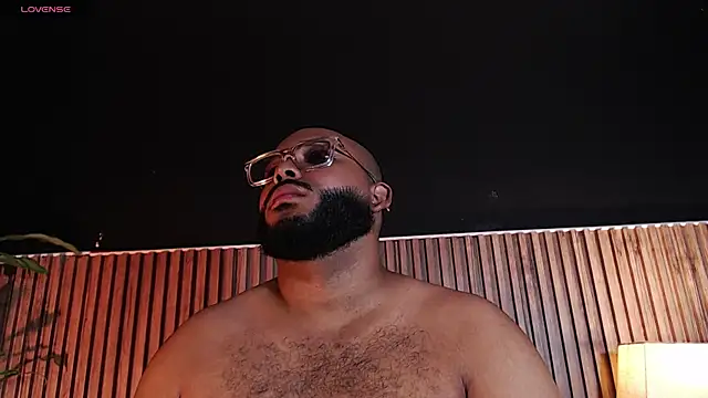 DilanJonnes  online show from October 31, 2025, 12:22 am