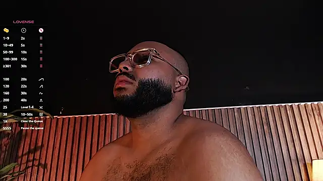 Snapshot of DilanJonnes_ chatting on November 4, 2025, 10:20 pm DilanJonnes online show from November 4, 2025, 10:20 pm