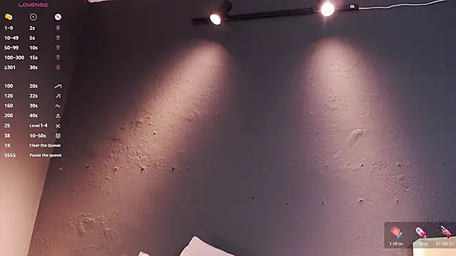 Snapshot of DilanJonnes_ chatting on February 19, 2026, 10:06 pm DilanJonnes online show from February 19, 2026, 10:06 pm