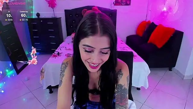 Snapshot of Melanny_lopez18 chatting on November 27, 2025, 8:22 pm Melanny lopez18 online show from November 27, 2025, 8:22 pm