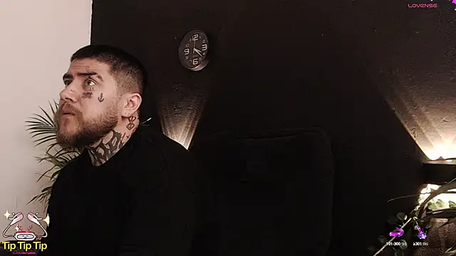 Snapshot of Ash_gusbig chatting on January 16, 2025, 5:23 pm Ash gusbig online show from January 16, 2025, 5:23 pm