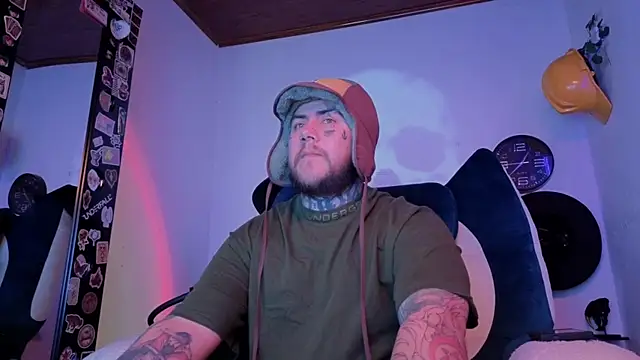 Snapshot of Ash_gusbig chatting on September 9, 2025, 4:45 am Ash gusbig online show from September 9, 2025, 4:45 am