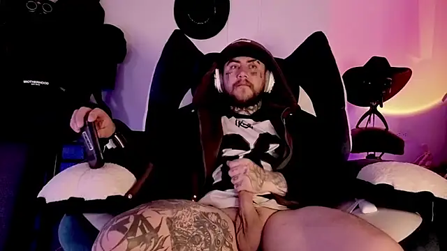 Ash gusbig online show from March 1, 2026, 2:35 am