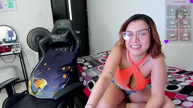 Snapshot of Max_kony chatting on February 13, 2025, 3:07 am Max kony online show from February 13, 2025, 3:07 am