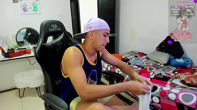 Snapshot of Max_kony chatting on March 10, 2025, 1:34 am Max kony online show from March 10, 2025, 1:34 am