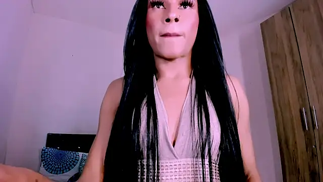 carolinemiller7 online show from July 18, 2026, 2:05 am
