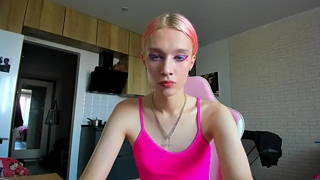 Snapshot of _Alice_Kitty chatting on July 1, 2026, 1:13 pm Alice Kitty online show from July 1, 2026, 1:13 pm