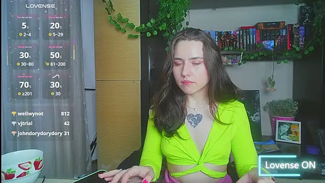 Snapshot of Aurora_workerr chatting on March 8, 2026, 2:43 pm Aurora workerr online show from March 8, 2026, 2:43 pm