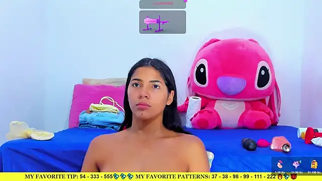 AriannaLewiis online show from May 9, 2026, 8:03 pm