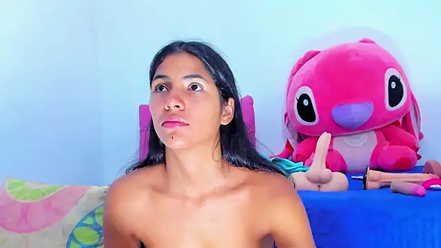 AriannaLewiis online show from May 25, 2026, 7:42 pm