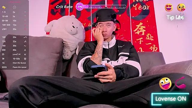 Snapshot of FrannBoy chatting on June 20, 2026, 4:37 am FrannBoy online show from June 20, 2026, 4:37 am