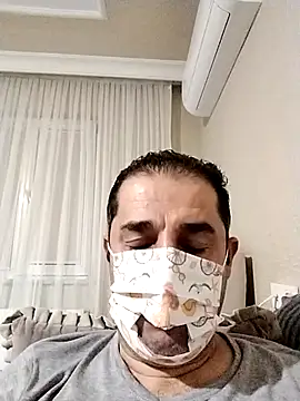 milf hunter 35 online show from May 1, 2026, 12:37 am