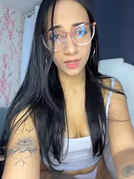 UrNewFantasy online show from July 26, 2026, 5:53 pm