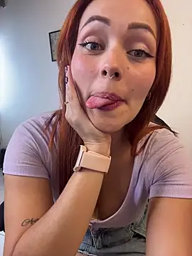 Snapshot of Miss-Abbii chatting on February 5, 2026, 8:24 pm Miss-Abbii online show from February 5, 2026, 8:24 pm