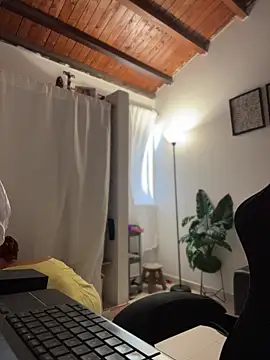 Snapshot of Miss-Abbii chatting on March 12, 2026, 9:10 pm Miss-Abbii online show from March 12, 2026, 9:10 pm