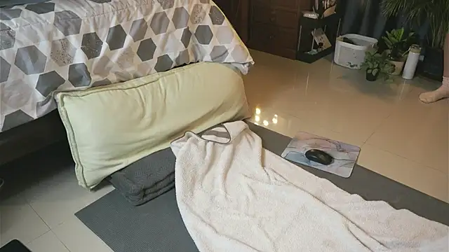 Snapshot of Winnie_sweet chatting on January 12, 2025, 12:12 pm Winnie sweet online show from January 12, 2025, 12:12 pm