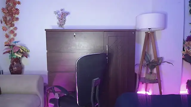 Snapshot of Most-Beautiful-Queen chatting on February 27, 2025, 12:21 am Most-Beautiful-Queen online show from February 27, 2025, 12:21 am