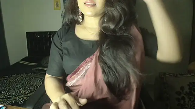 Most-Beautiful-Queen online show from May 10, 2026, 6:57 pm