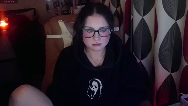 submissiveslut1996 online show from November 4, 2025, 10:42 pm