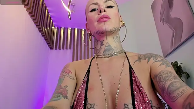 Snapshot of GinebraaFox_ chatting on January 31, 2025, 5:10 pm GinebraaFox online show from January 31, 2025, 5:10 pm