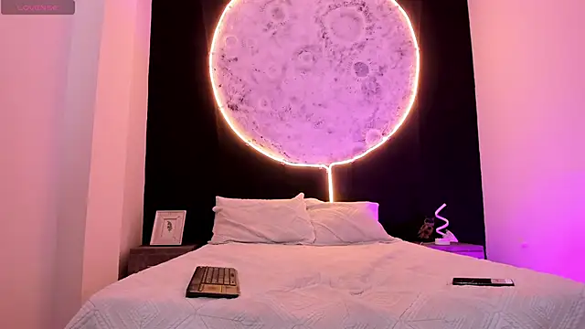 Snapshot of GinebraaFox_ chatting on March 1, 2025, 1:40 pm GinebraaFox online show from March 1, 2025, 1:40 pm