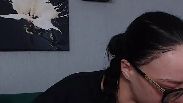 IzabelllNoir online show from February 20, 2025, 12:36 pm