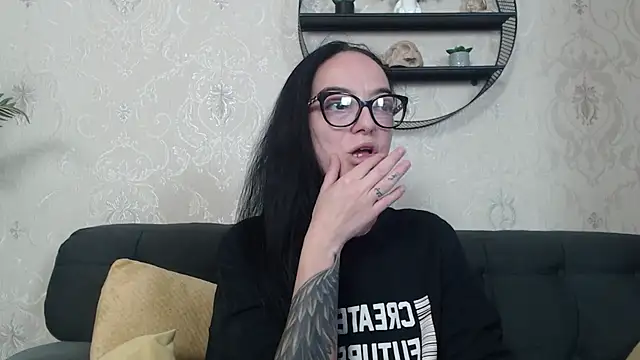 IzabelllNoir online show from November 27, 2025, 7:54 am