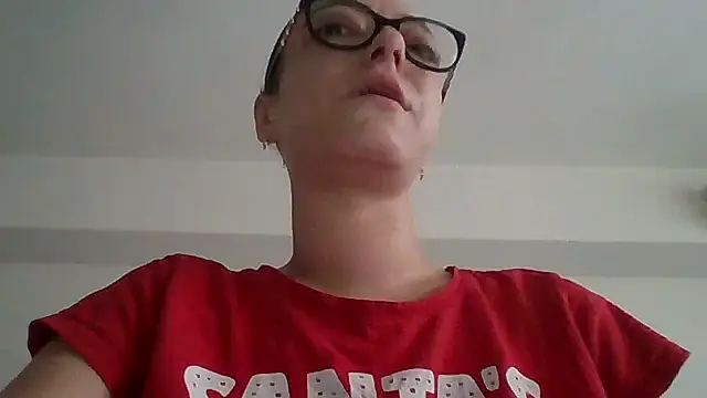 IzabelllNoir online show from June 11, 2026, 9:18 am